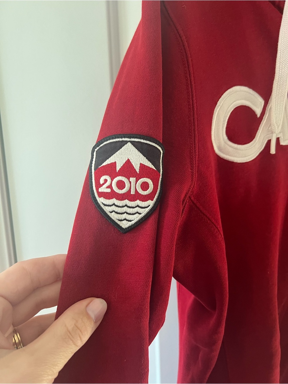 Hudson Bay 2010 Canada Vancouver Olympics Hoodie - Picture 4 of 6
